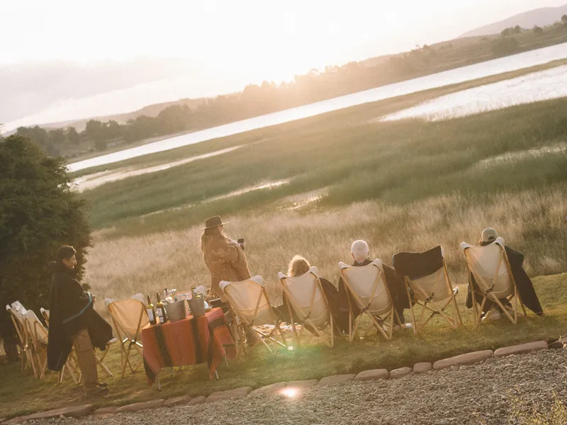 LAKE - Between the sky, mountains and water.